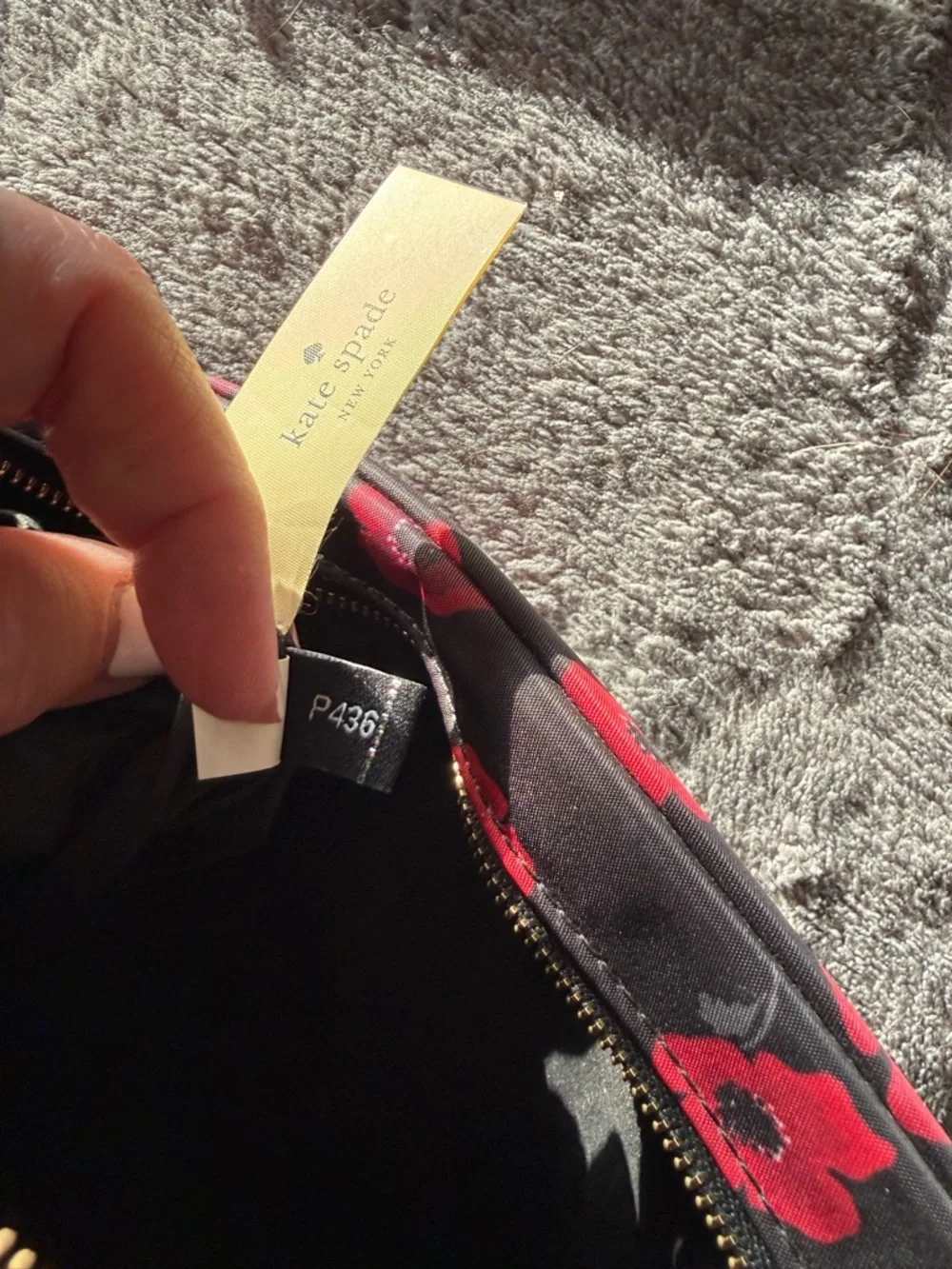 kate spade Wilson Road Mini Poppy black large Drewe pouch
